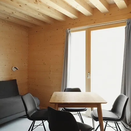 Mondholz - Urban 24-7 * Innsbruck