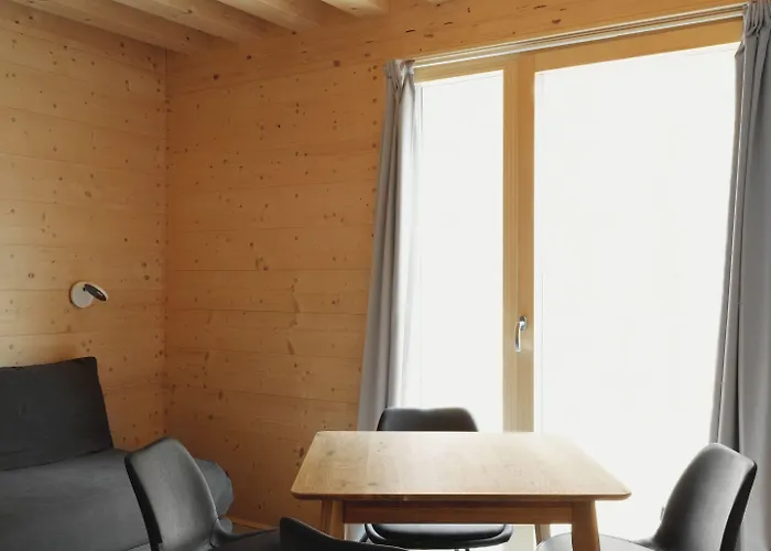 Mondholz - Urban 24-7 * Innsbruck